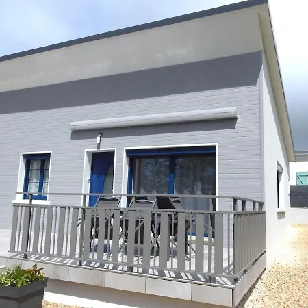 Au Bord Du Avec Terrasse, Ideal Pour La Famille - Fr-1-611a-17 *