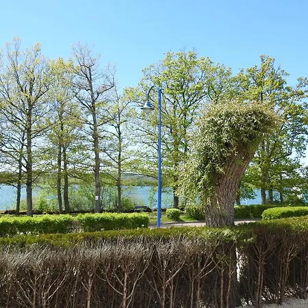 Au Bord Du Avec Terrasse, Ideal Pour La Famille - Fr-1-611a-17 *